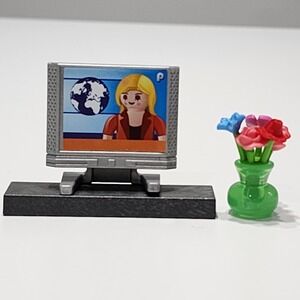 Playmobil‎ Television TV Stand + Flowers In Vase Home Decor Replacement Parts
